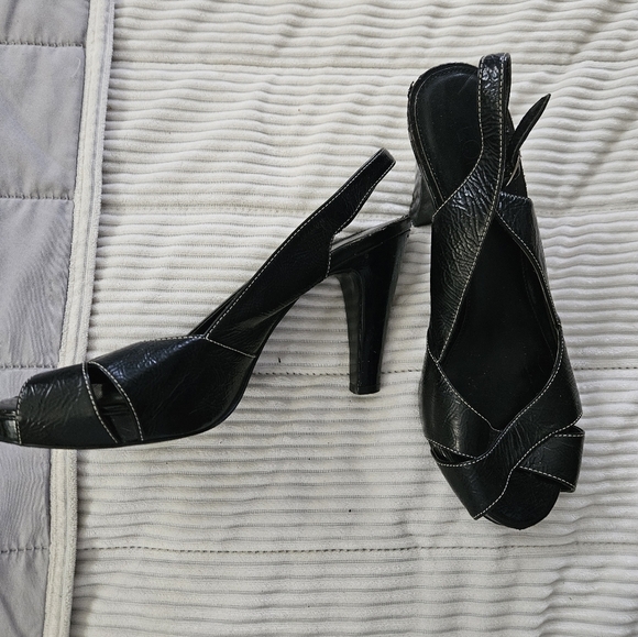 Ann Taylor LOFT Elegant Black Women's Slingback Heels Size 7 1/2 - Picture 2 of 6